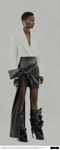 Alexander McQueen网站